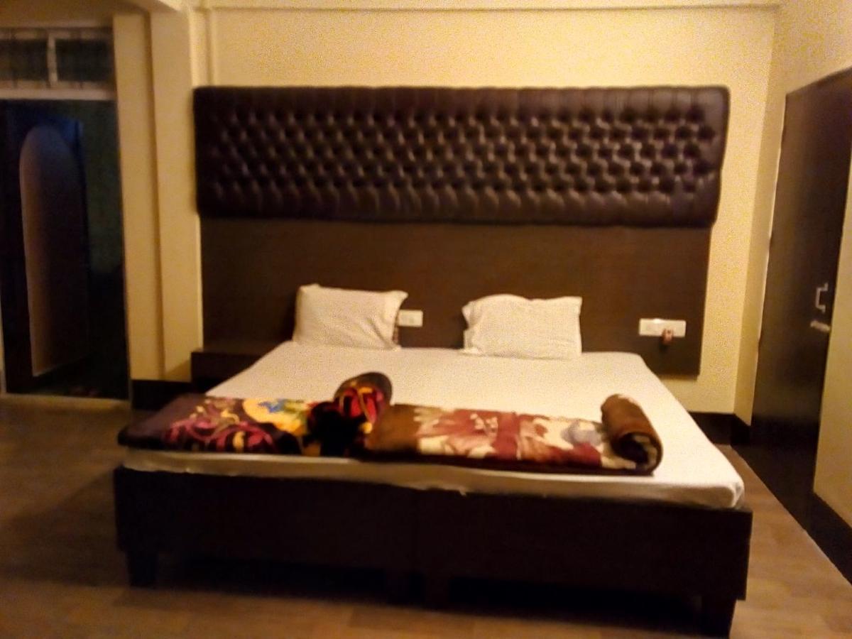 Executive Guest House Guwahati Buitenkant foto
